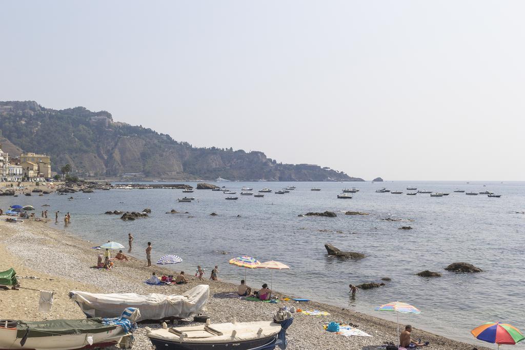 Studio Coral View Giardini-Naxos Buitenkant foto