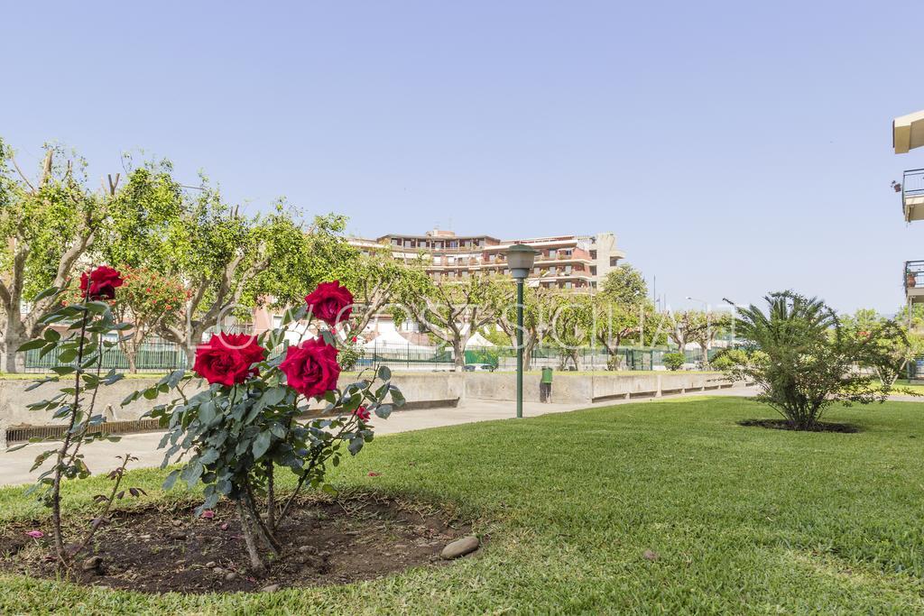 Studio Coral View Giardini-Naxos Buitenkant foto